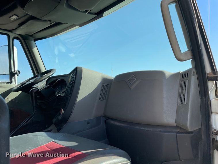 image for item MR9410 2012 International ProStar  semi truck