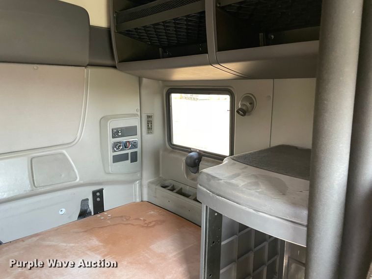 image for item MR9410 2012 International ProStar  semi truck