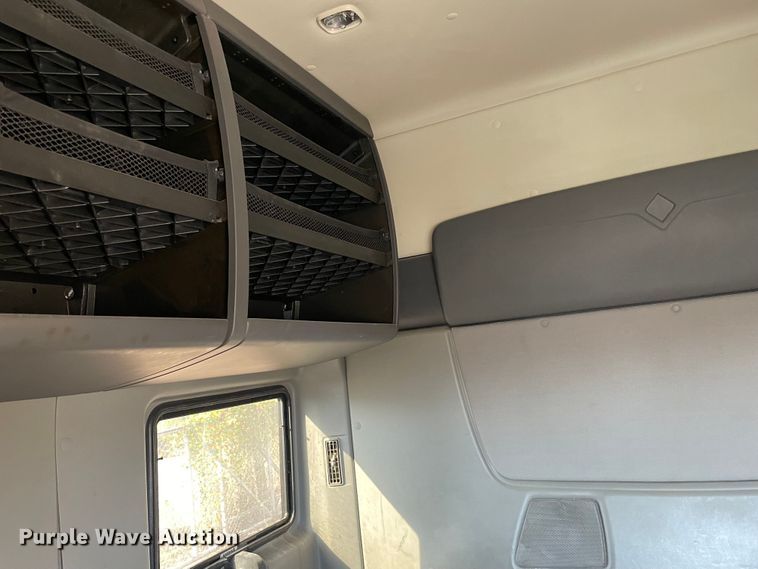 image for item MR9410 2012 International ProStar  semi truck