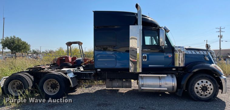 image for item MR9411 2013 International Lonestar  semi truck