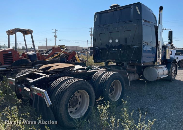 image for item MR9411 2013 International Lonestar  semi truck