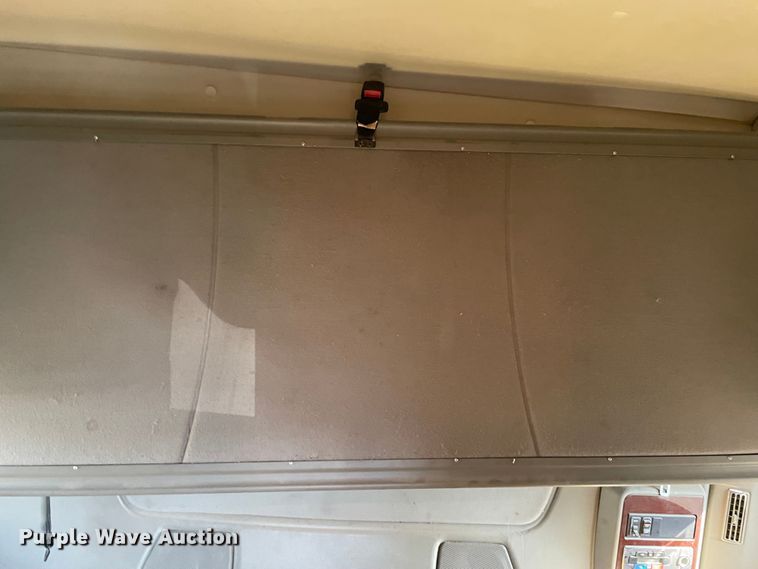 image for item MR9411 2013 International Lonestar  semi truck