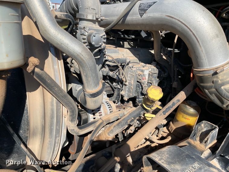 image for item MR9411 2013 International Lonestar  semi truck