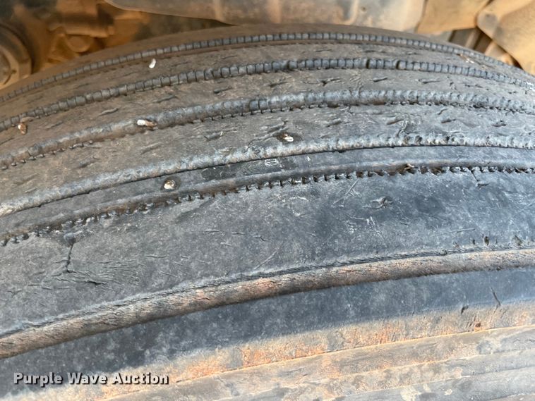 image for item MR9411 2013 International Lonestar  semi truck