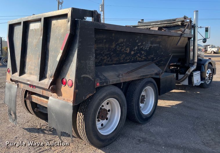 image for item MR9412 1994 Peterbilt 377  dump truck