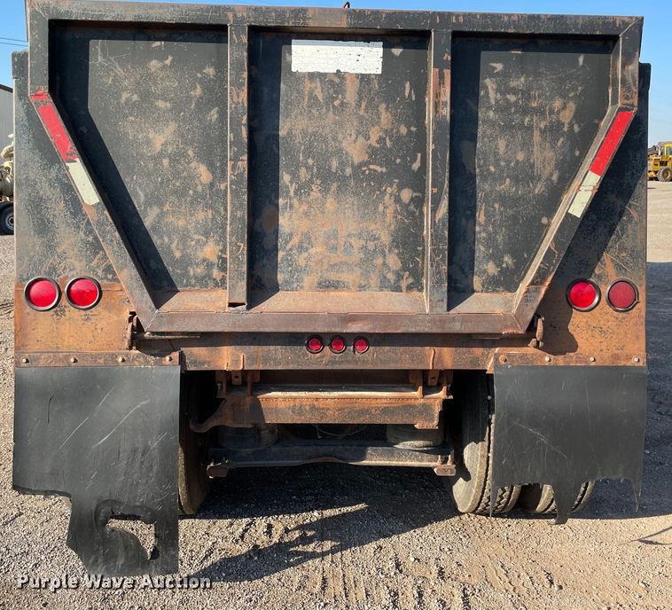 image for item MR9412 1994 Peterbilt 377  dump truck