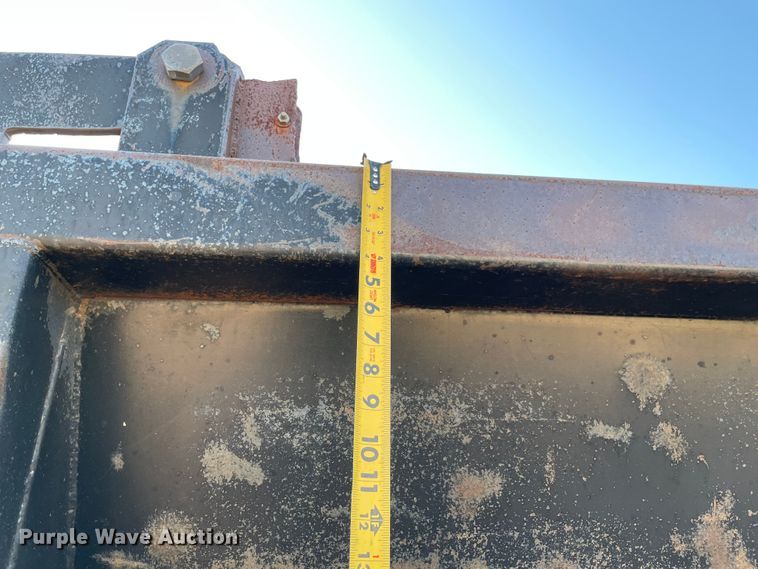 image for item MR9412 1994 Peterbilt 377  dump truck