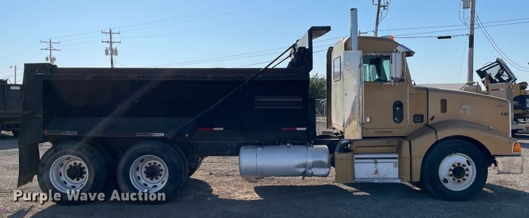 image for item MR9413 1998 Peterbilt 377  dump truck