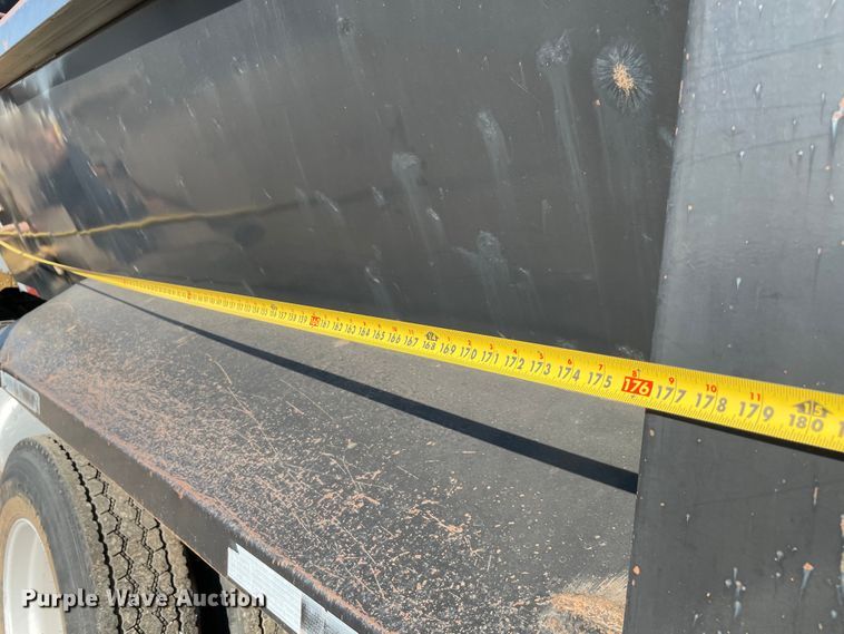 image for item MR9413 1998 Peterbilt 377  dump truck