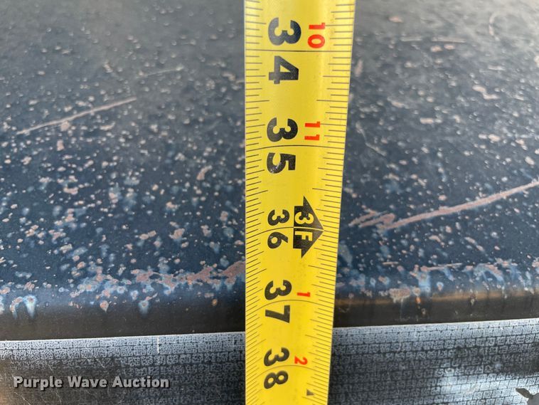 image for item MR9413 1998 Peterbilt 377  dump truck