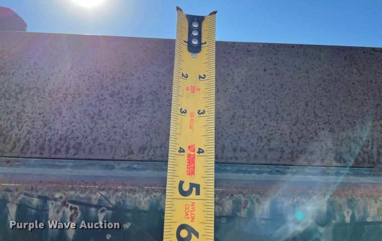 image for item MR9413 1998 Peterbilt 377  dump truck