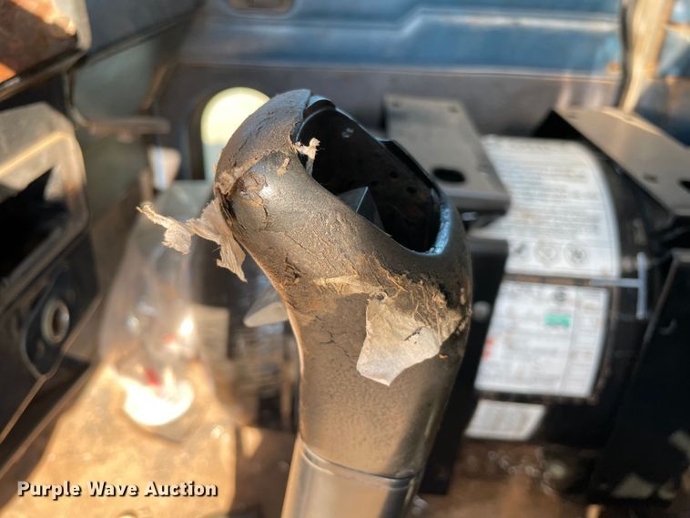 image for item MR9413 1998 Peterbilt 377  dump truck