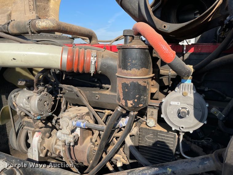 image for item MR9413 1998 Peterbilt 377  dump truck