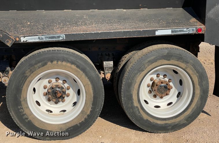 image for item MR9413 1998 Peterbilt 377  dump truck