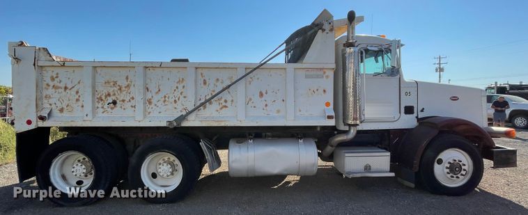 image for item MR9414 1989 Peterbilt 378  dump truck