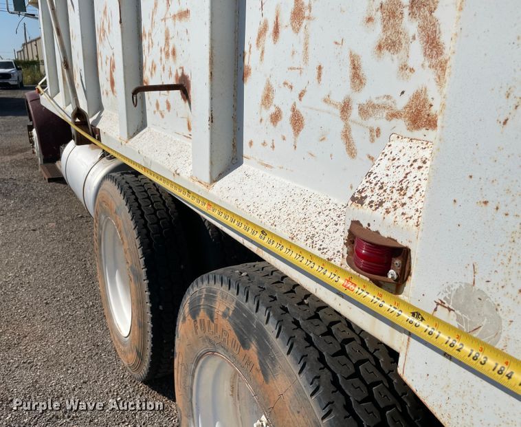 image for item MR9414 1989 Peterbilt 378  dump truck