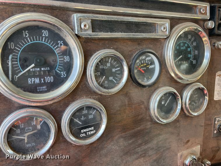 image for item MR9414 1989 Peterbilt 378  dump truck