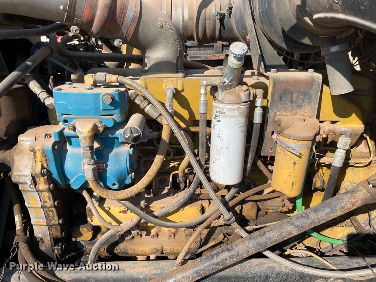 image for item MR9414 1989 Peterbilt 378  dump truck