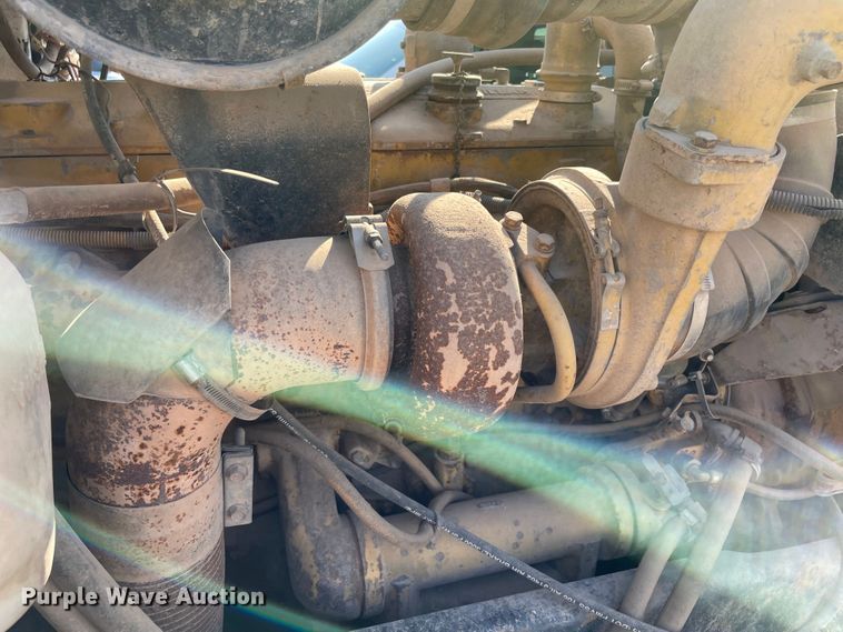 image for item MR9414 1989 Peterbilt 378  dump truck