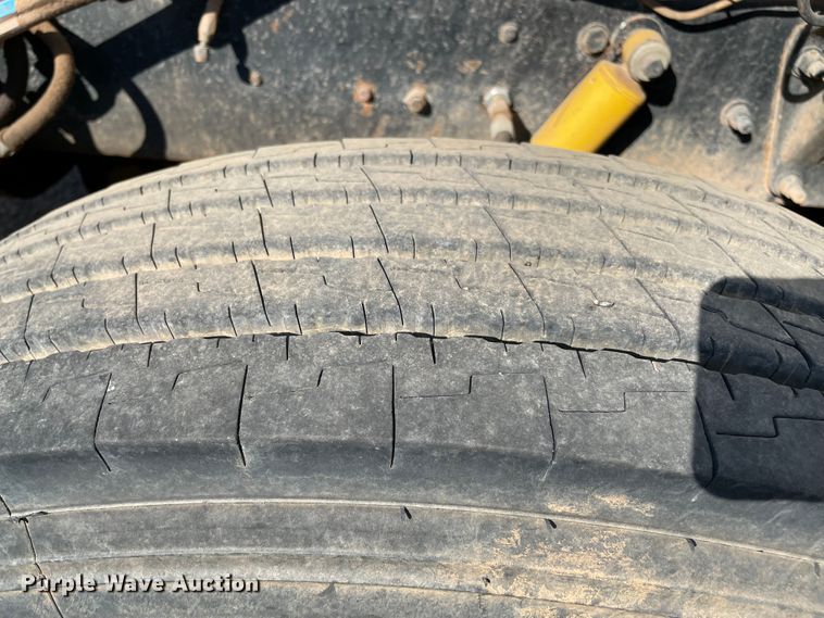 image for item MR9414 1989 Peterbilt 378  dump truck