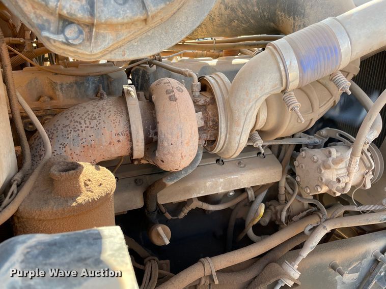 image for item MR9415 2000 Mack CH613  dump truck