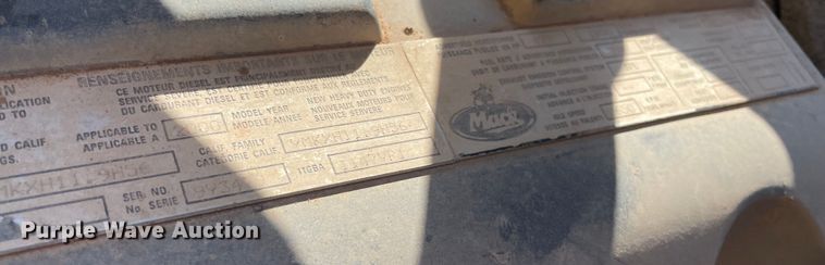 image for item MR9415 2000 Mack CH613  dump truck