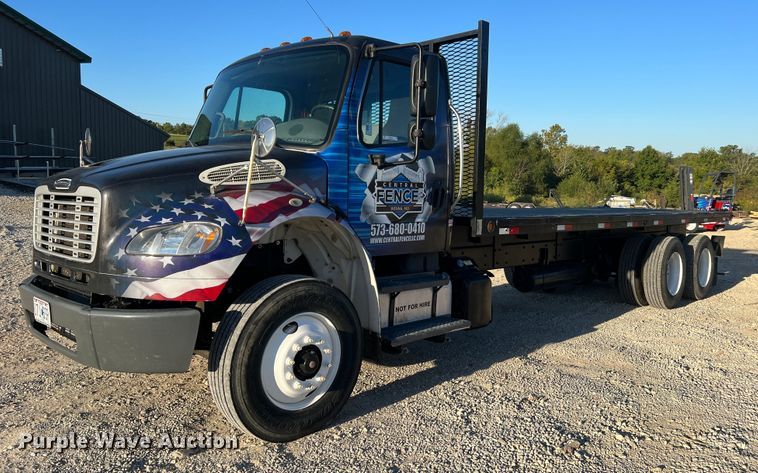 image for item MR9915 2015 Freightliner Business Class M2  flatbed truck