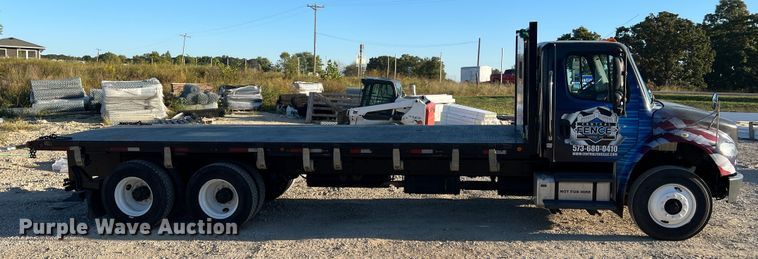 image for item MR9915 2015 Freightliner Business Class M2  flatbed truck