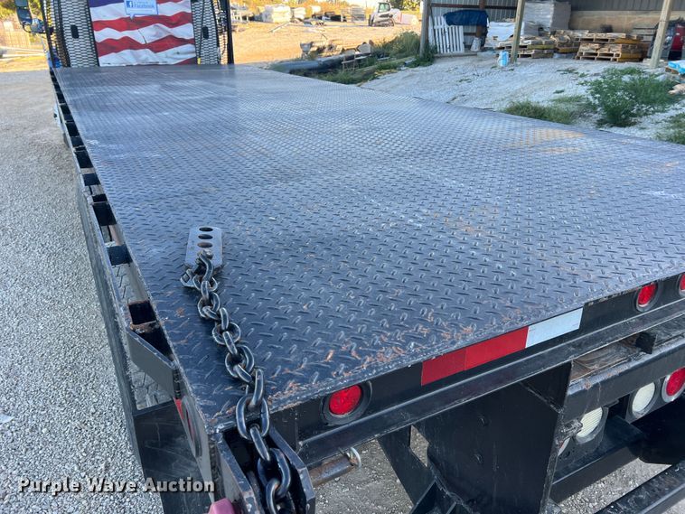 image for item MR9915 2015 Freightliner Business Class M2  flatbed truck