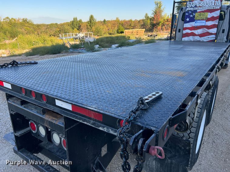 image for item MR9915 2015 Freightliner Business Class M2  flatbed truck