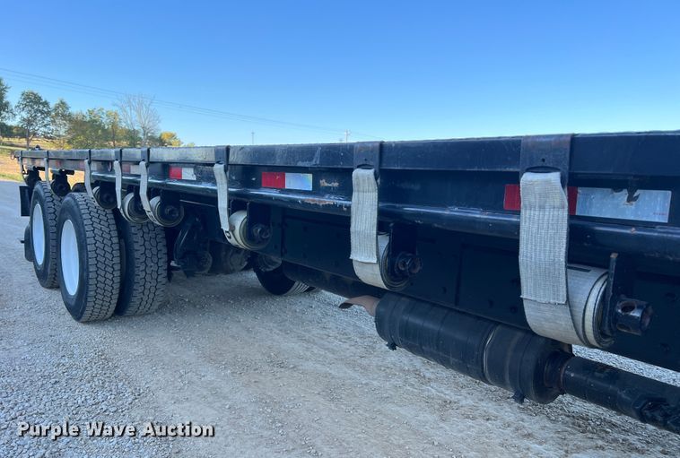 image for item MR9915 2015 Freightliner Business Class M2  flatbed truck