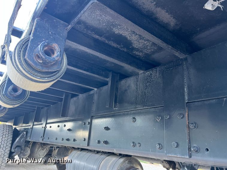 image for item MR9915 2015 Freightliner Business Class M2  flatbed truck