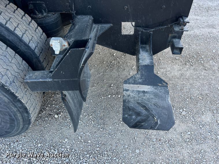 image for item MR9915 2015 Freightliner Business Class M2  flatbed truck