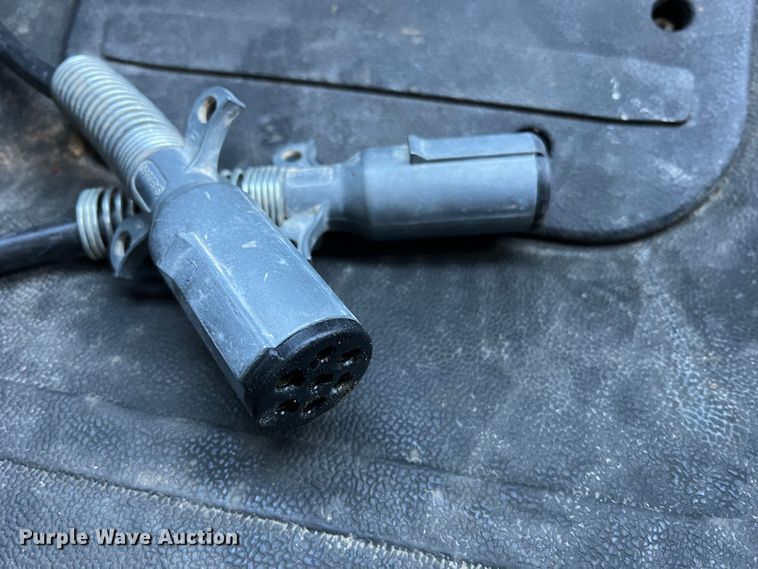 image for item MR9915 2015 Freightliner Business Class M2  flatbed truck