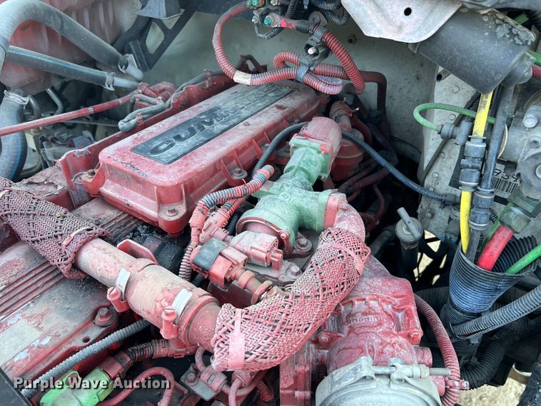 image for item MR9915 2015 Freightliner Business Class M2  flatbed truck