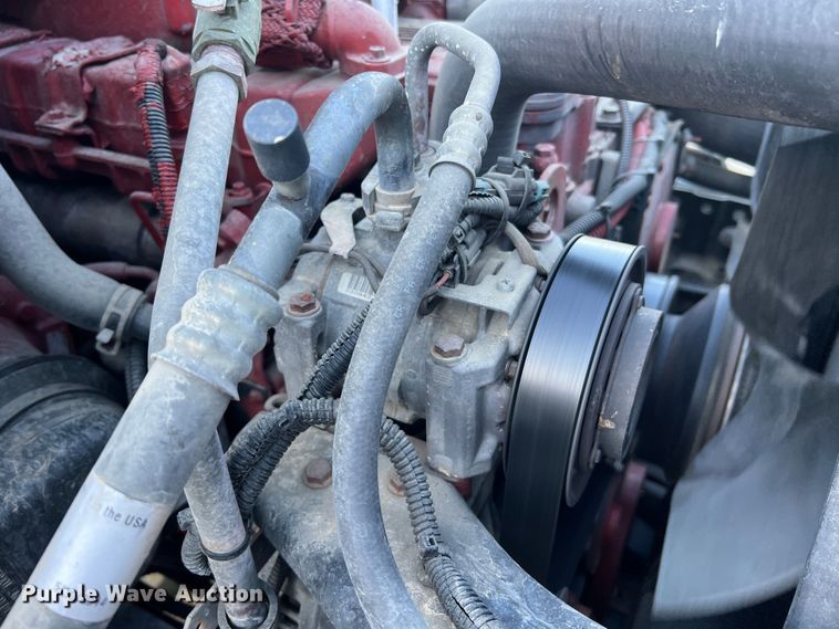 image for item MR9915 2015 Freightliner Business Class M2  flatbed truck