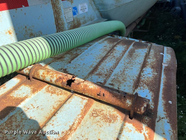 image for item MR9940 1978 Freuhauf  pneumatic dry bulk trailer