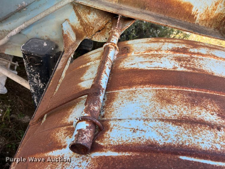 image for item MR9940 1978 Freuhauf  pneumatic dry bulk trailer