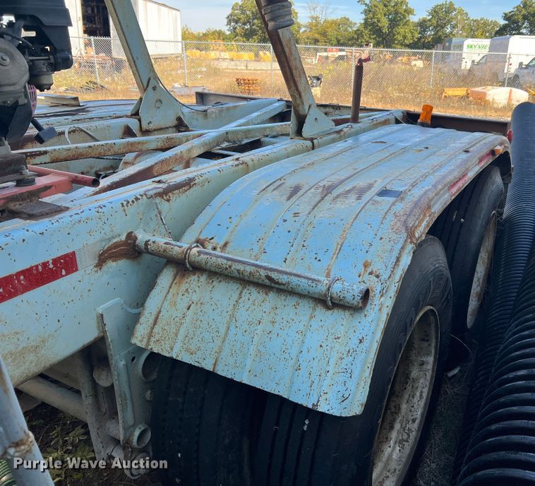 image for item MR9940 1978 Freuhauf  pneumatic dry bulk trailer