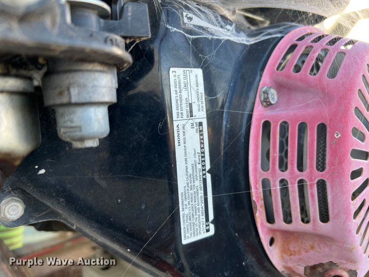 image for item MR9940 1978 Freuhauf  pneumatic dry bulk trailer