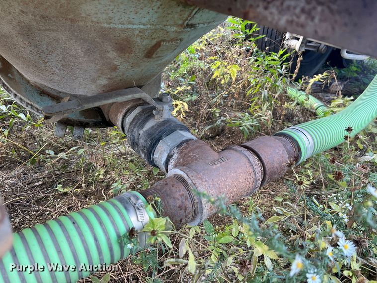 image for item MR9940 1978 Freuhauf  pneumatic dry bulk trailer