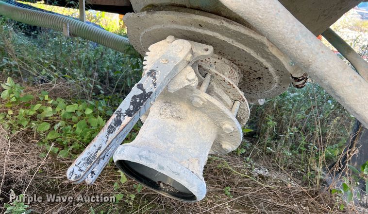 image for item MR9940 1978 Freuhauf  pneumatic dry bulk trailer