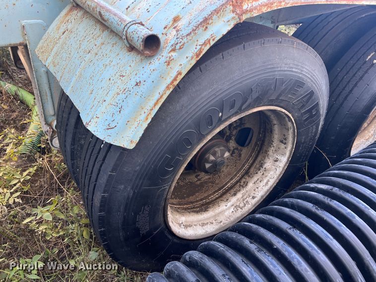 image for item MR9940 1978 Freuhauf  pneumatic dry bulk trailer