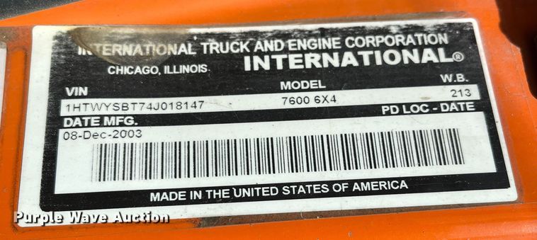 image for item DC6176 2004 International 7600  dump truck