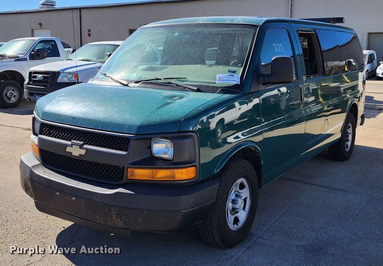 image for item DC6179 2006 Chevrolet Express 1500  van