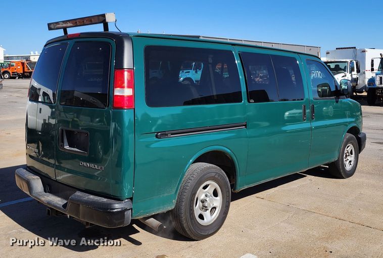 image for item DC6179 2006 Chevrolet Express 1500  van