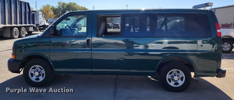 image for item DC6179 2006 Chevrolet Express 1500  van