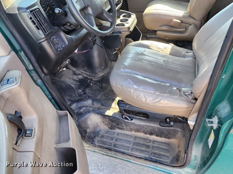 image for item DC6179 2006 Chevrolet Express 1500  van