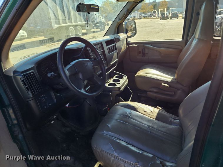 image for item DC6179 2006 Chevrolet Express 1500  van