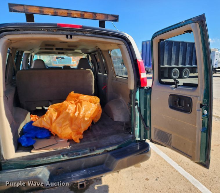 image for item DC6179 2006 Chevrolet Express 1500  van